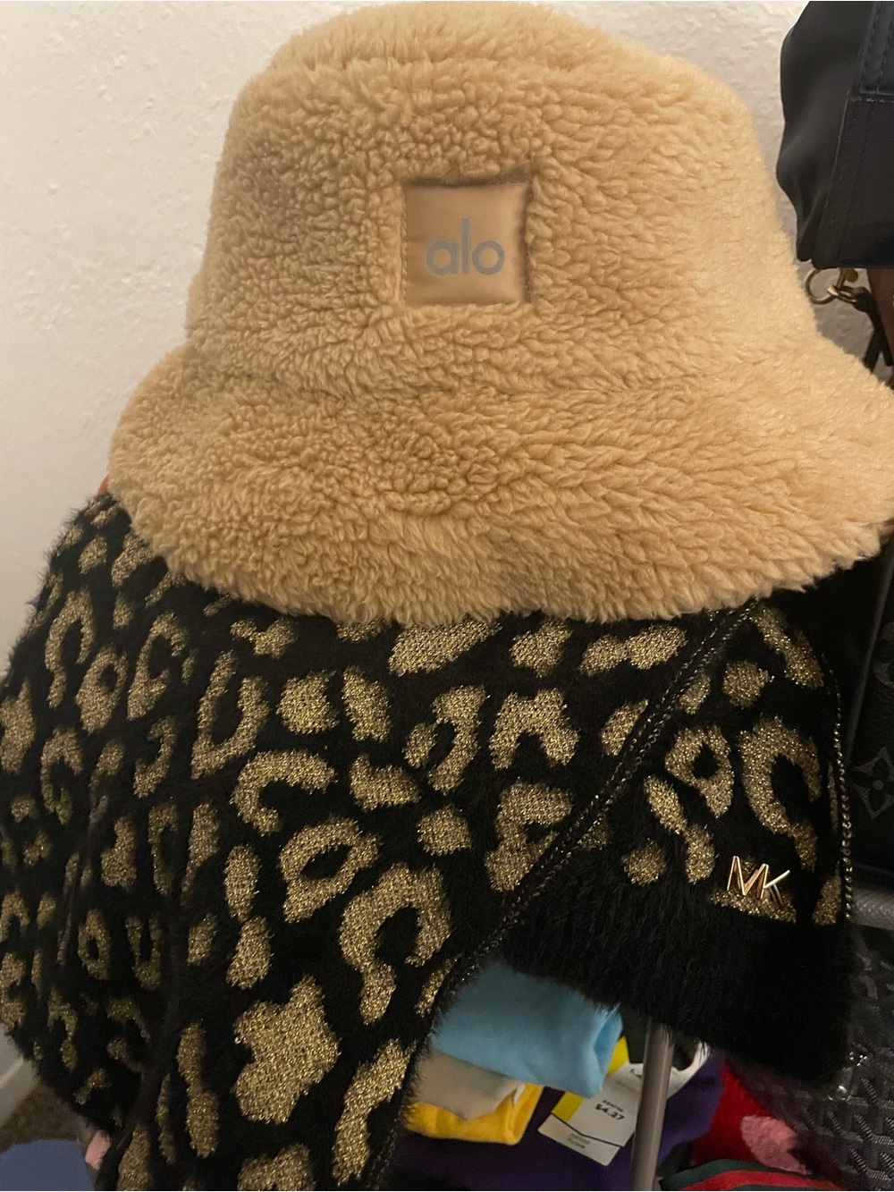 Alo teddy bucket hat - Picture 4 of 4